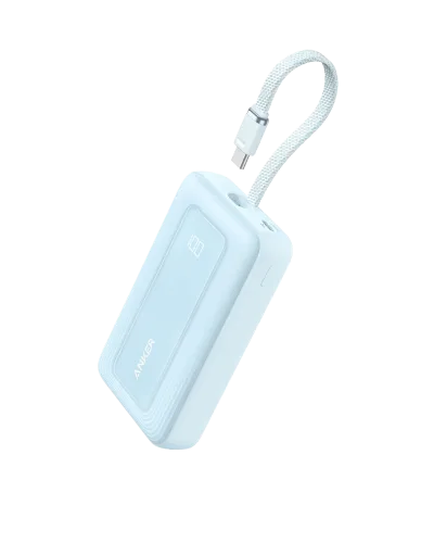 Anker Zolo 行動電源（10K，30W）配備 5.4 吋（13.7 厘米）內置 USB-C 充電線。